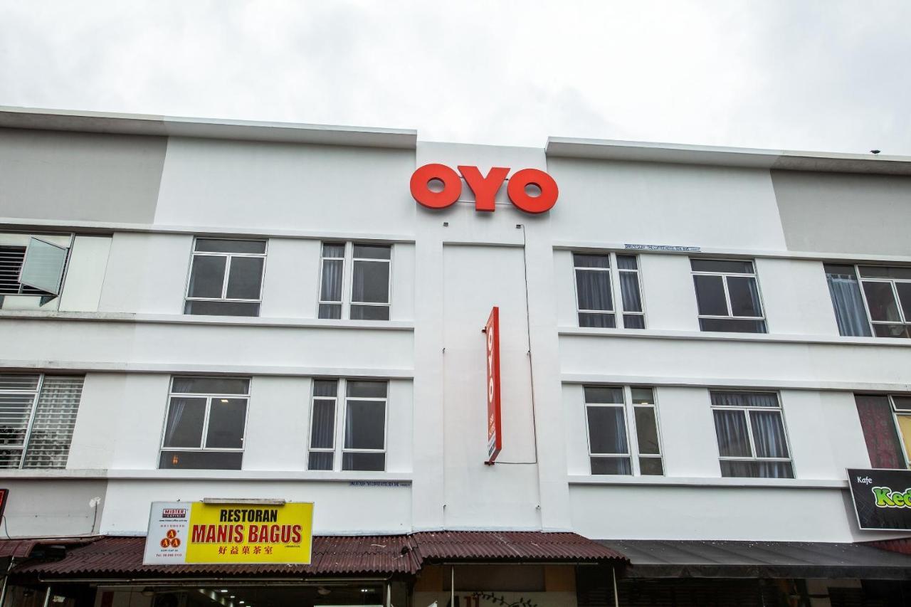 Oyo 89631 988 Hotel Джохор-Бару Экстерьер фото