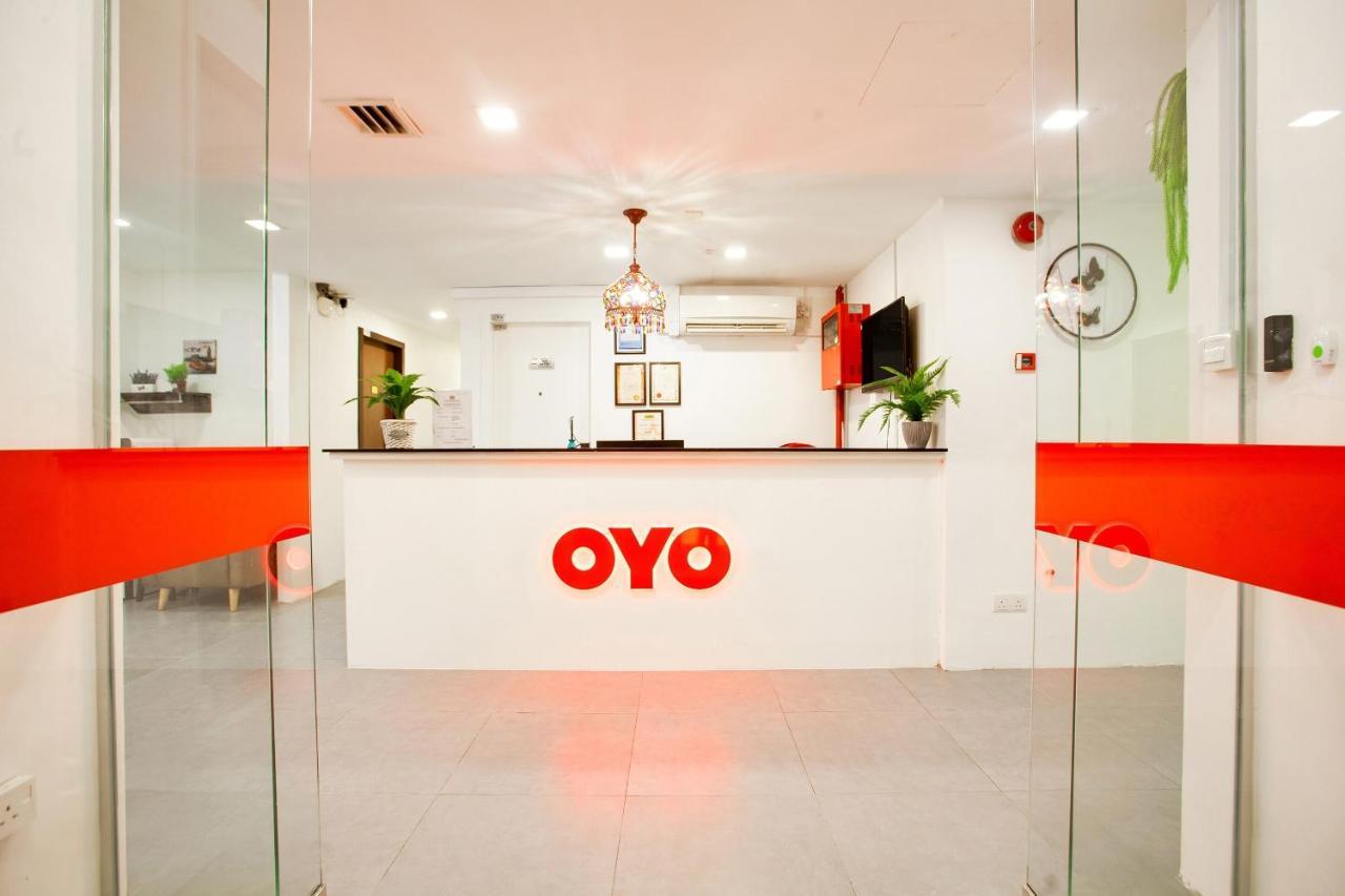 Oyo 89631 988 Hotel Джохор-Бару Экстерьер фото